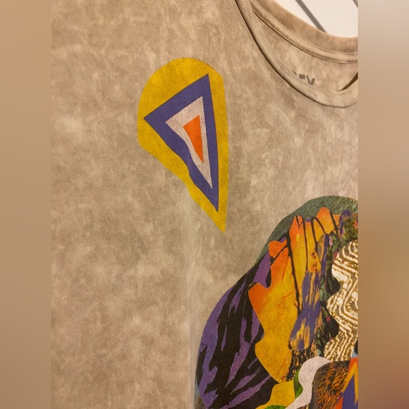 Obey T-Shirt - Picture 5 of 7